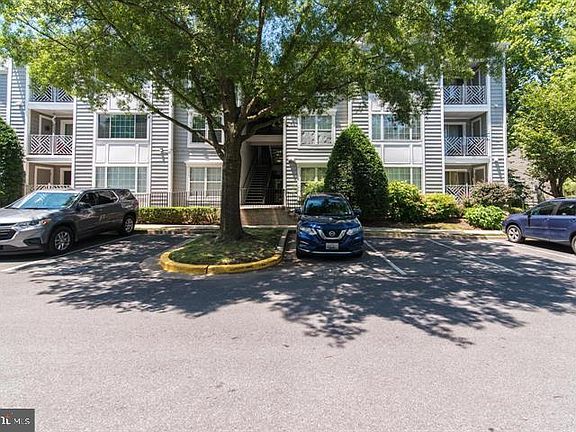 5th image of 20412 Shore Harbour Dr APT C