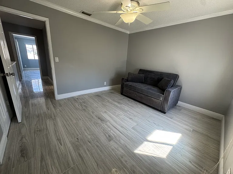 8800 Bardmoor Blvd #27 — Photo 15