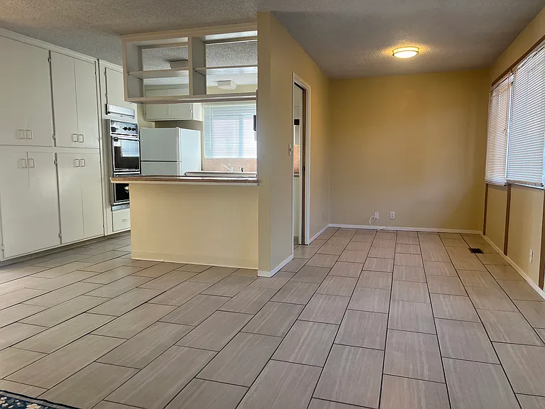 48 Tampa Dr — Photo 29