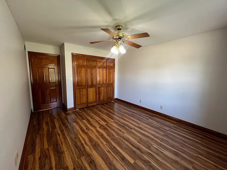 1004 Monarch Dr — Photo 16