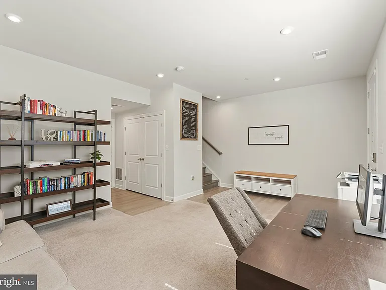 2841 Hokie Ln — Photo 15