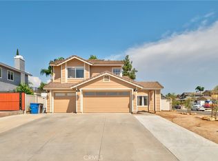 9376 Ruby Red Ct, Riverside, CA 92508
