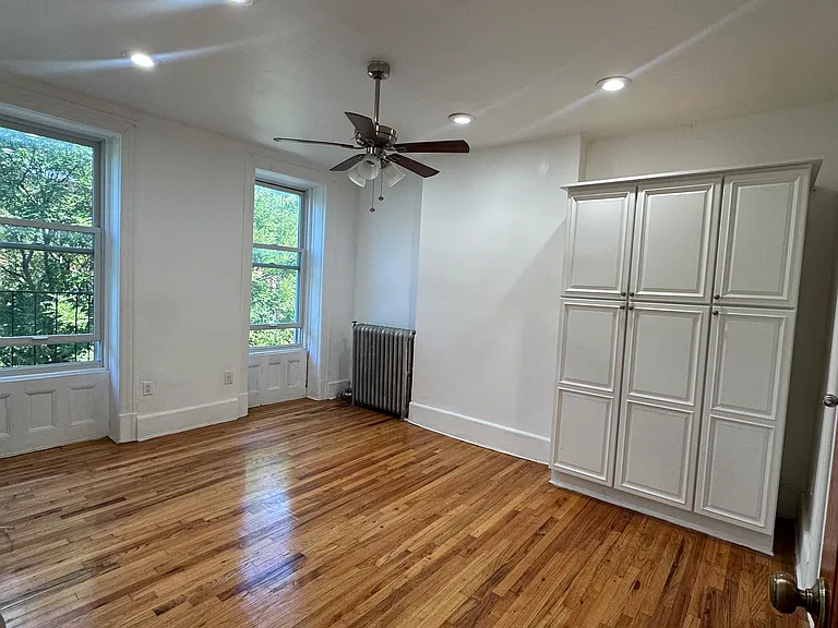580A Quincy St #3 — Photo 7