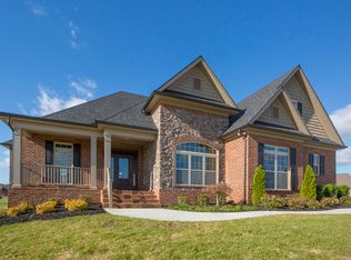 1402 Edenbridge Dr, Alcoa, TN 37701
