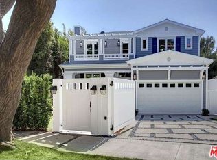 125 N Bundy Dr, Los Angeles, CA 90049