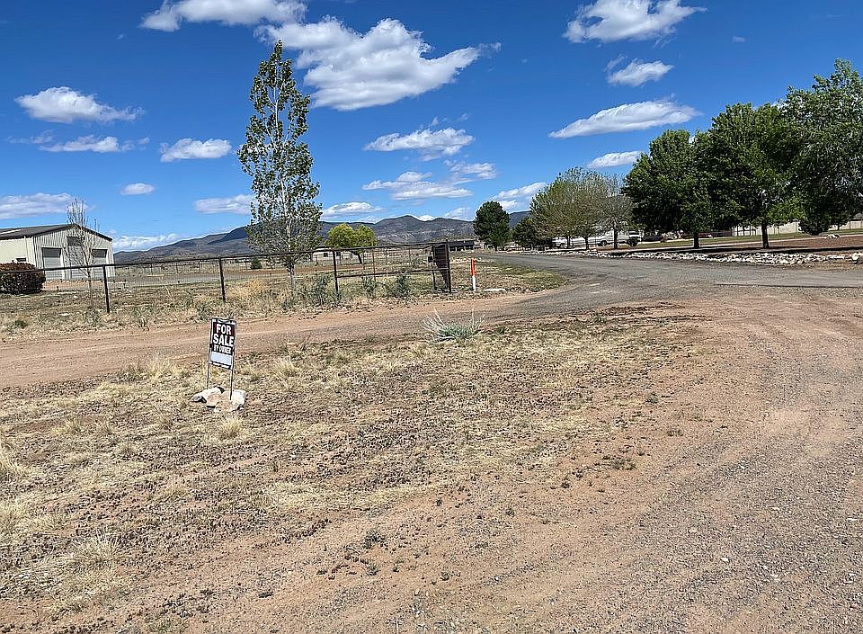 2nd image of 9010 E Twilight Ridge Rd
