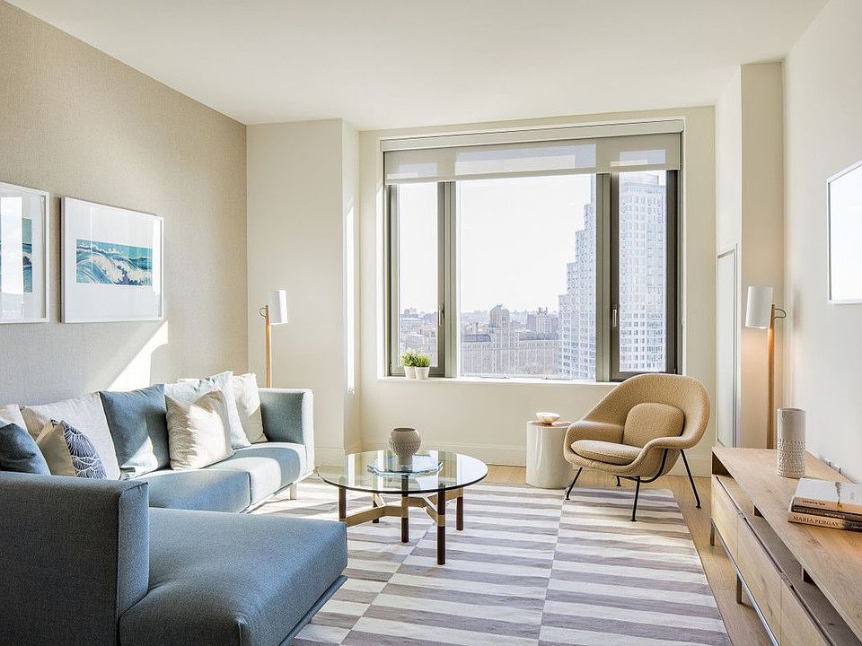 1st image of 10 City Pt APT 21L
