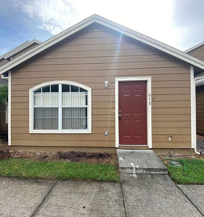 1st image of 613 Coconut Palm Way