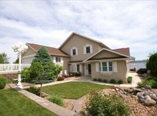 1211 S Lakeshore Dr, Lake City, MN 55041