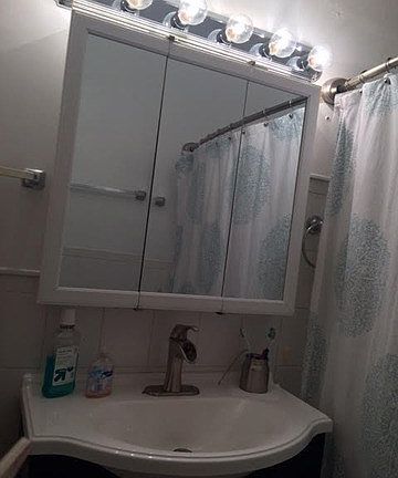 2nd image of 6142 N Damen Ave #1F
