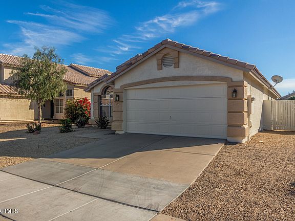 3rd image of 873 E CONSTITUTION Drive