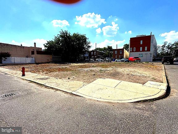5th image of 3616 Janney St