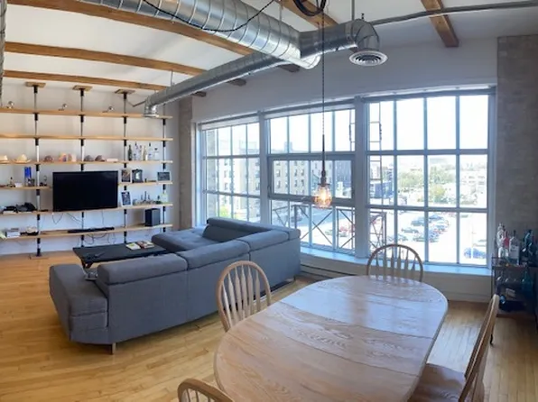 110 Princess St #506, Winnipeg, MB R3B 1K7