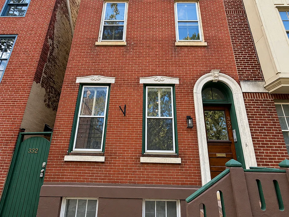 332 Lombard St #1R
