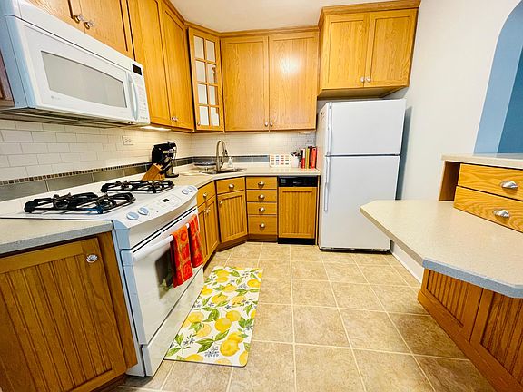 3rd image of 4316 Zenith Ave S #1