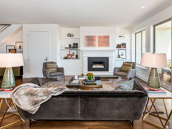 4th image of 3645 Market St APT 3