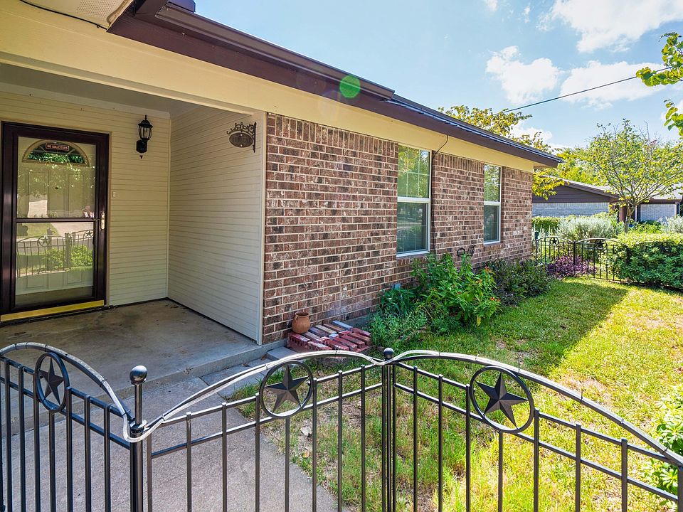 1st image of 1813 Pleasant Ln