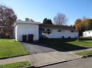 1244 Ellsworth Cir, Whitehall, PA 18052