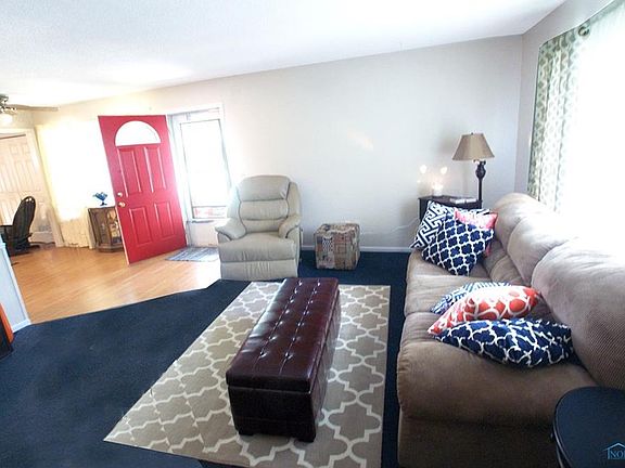 3rd image of 3001 Brock Dr