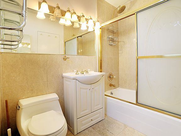 5th image of 159 W 53rd St APT 16G
