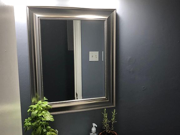 4th image of 718 E Maple Ave APT M