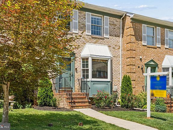 3rd image of 34 Cherrywood Ct
