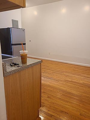 4th image of 30-90 35th St #1
