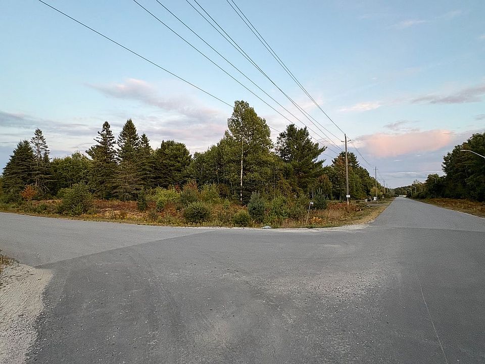 1st image of 13 Bancroft Ridge Dr