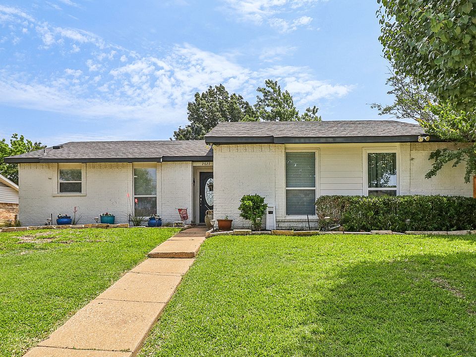 1st image of 2622 Briar Hill Dr