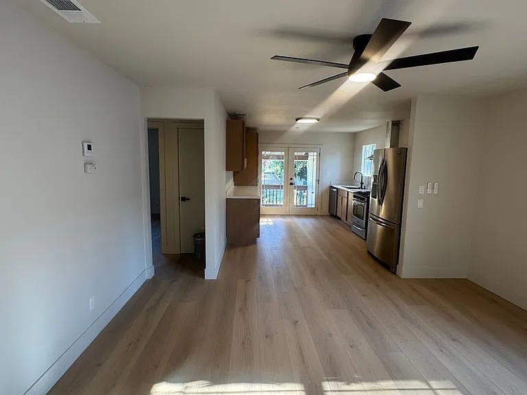 4829 Chico St — Photo 7
