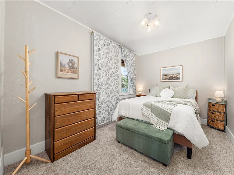 1117 W Spofford Ave #1 — Photo 7