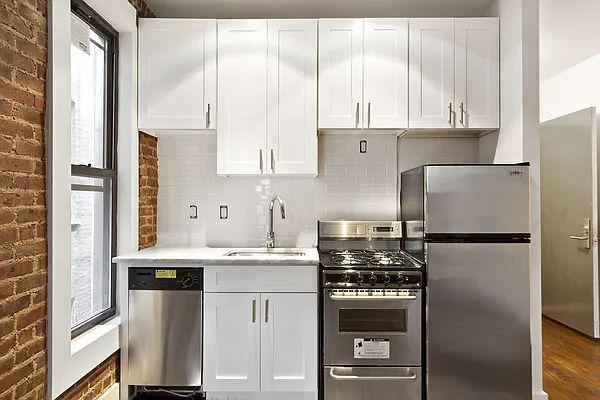 Rented by Nest Seekers International | media 9