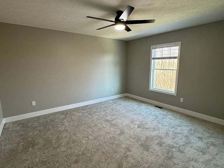 2509 Yeoman Ln — Photo 14
