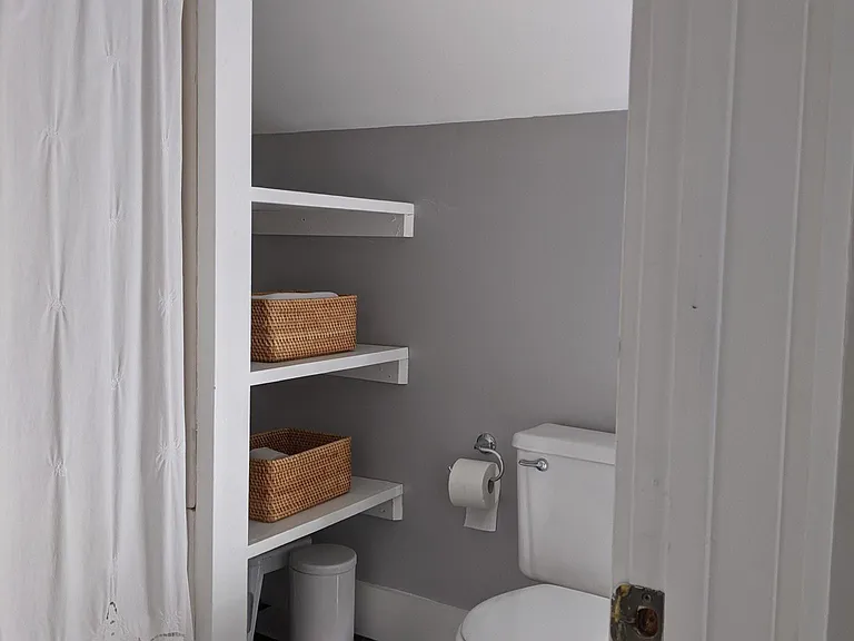 279 Pleasant St #B — Photo 11