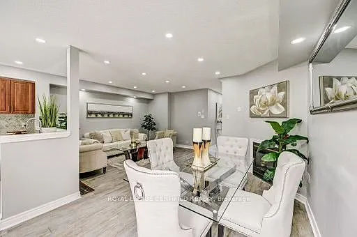 3843 Coachman Cir — Photo 9