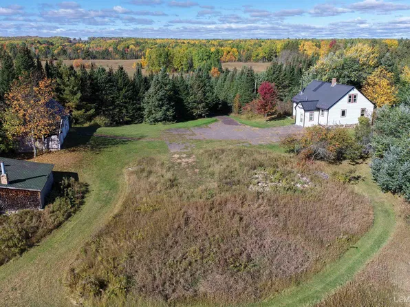 12906 S German Rd, Bruce Crossing, MI 49912