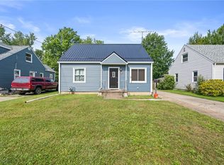972 Warwick Dr, Sheffield Lake, OH 44054
