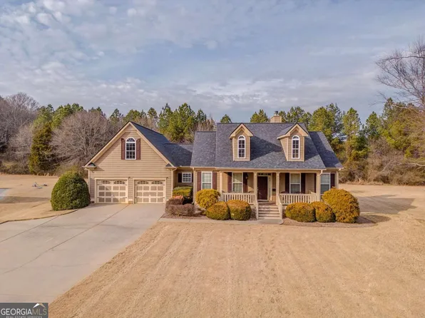 35 Apple Wood Ln, Taylorsville, GA 30178