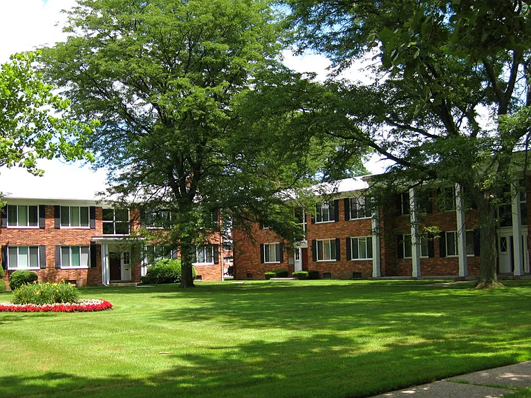 Haven at Grosse Pointe — Photo 3