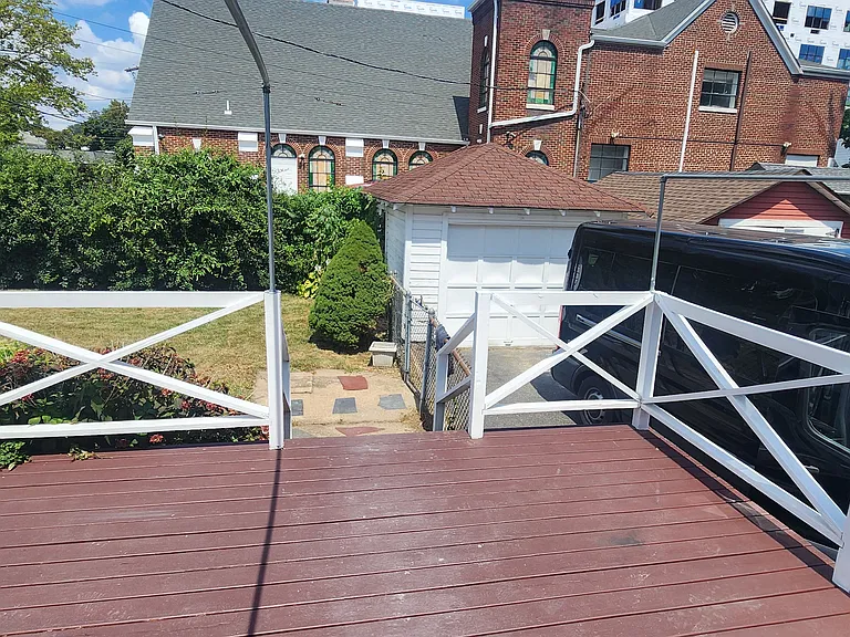 3 Myrtle Ave #1 — Photo 7