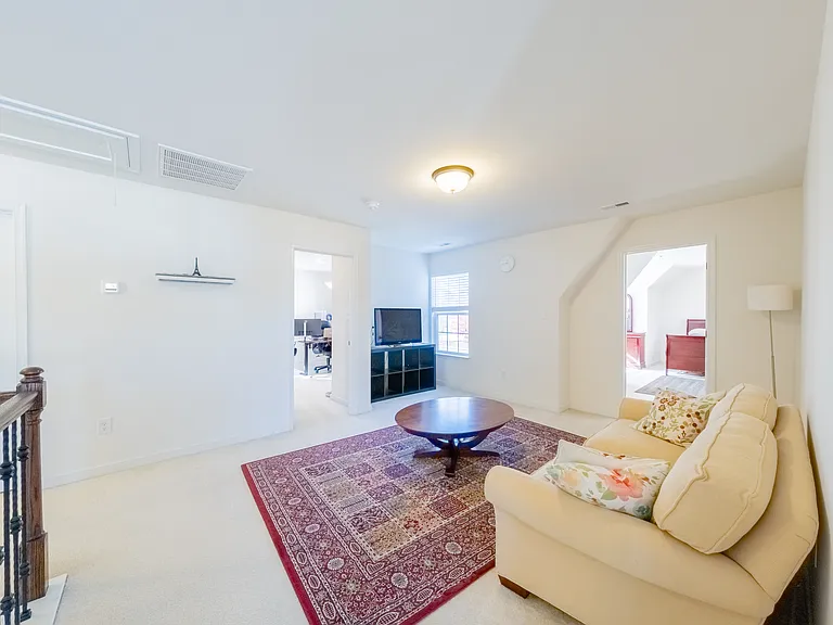10878 Holman Ridge Rd — Photo 47