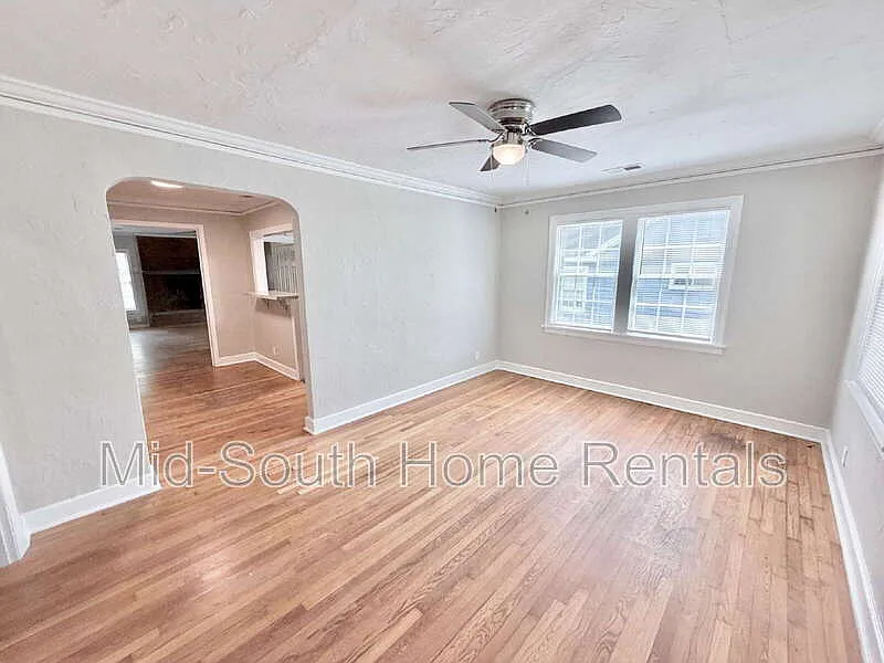 3 bed, 2.0 bath, 1435 sqft, $1,550 — Photo 4