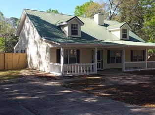 55 Van Buren St, Freeport, FL 32439