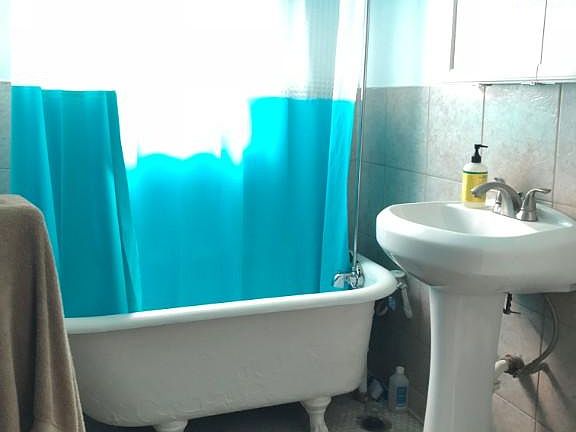 3rd image of 5021 N Damen Ave APT 22