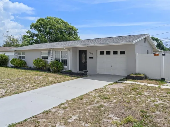 5690 6th St S, Saint Petersburg, FL 33705