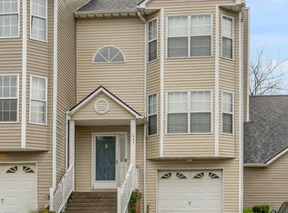 447 Windfield Pl, Lexington, KY 40517