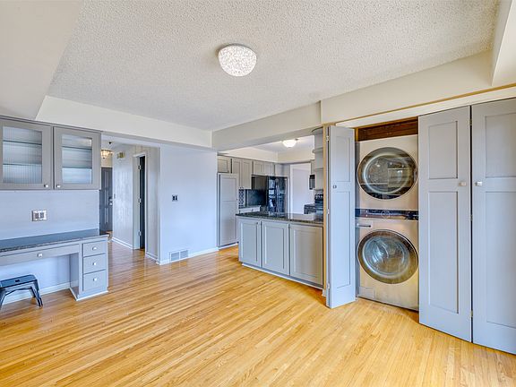 5th image of 2705 71st St