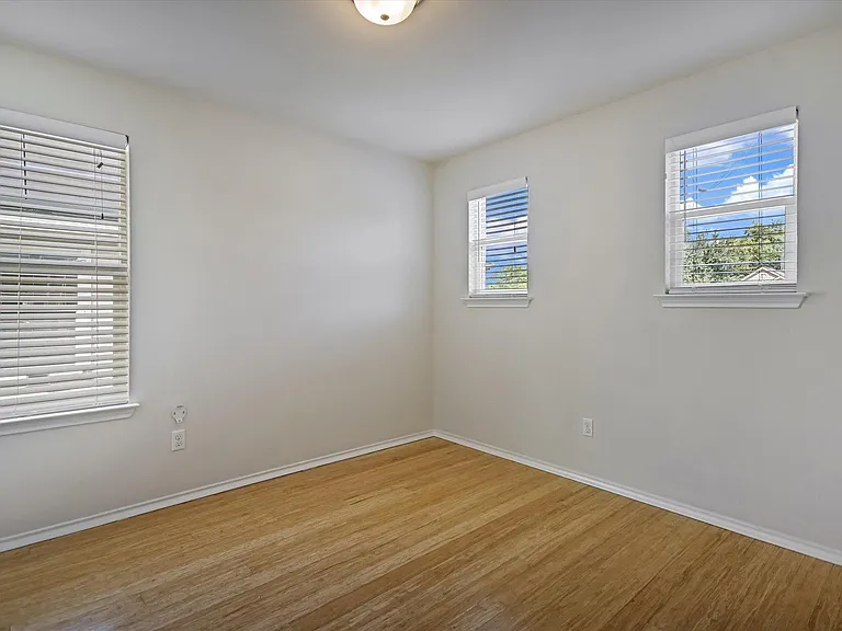 6516 Alum Rock Cv — Photo 17