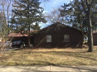 1681 Lynn Blvd, Aurora, IL 60505