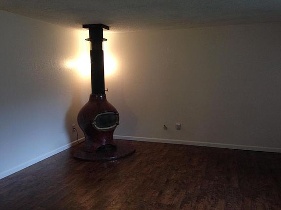 5th image of 3141 Bermuda St